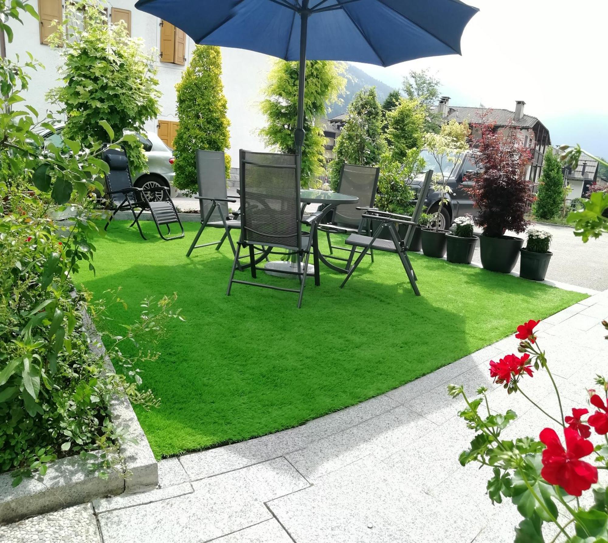 Appartamento Con Giardino Carisolo Luaran gambar