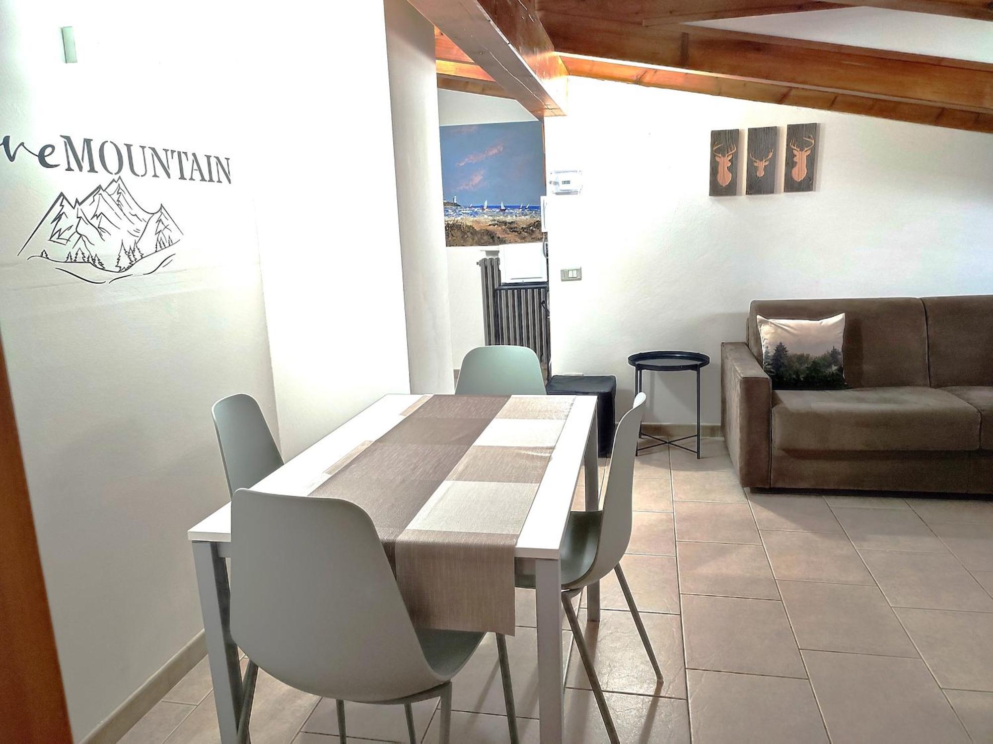 Appartamento Con Giardino Carisolo Luaran gambar